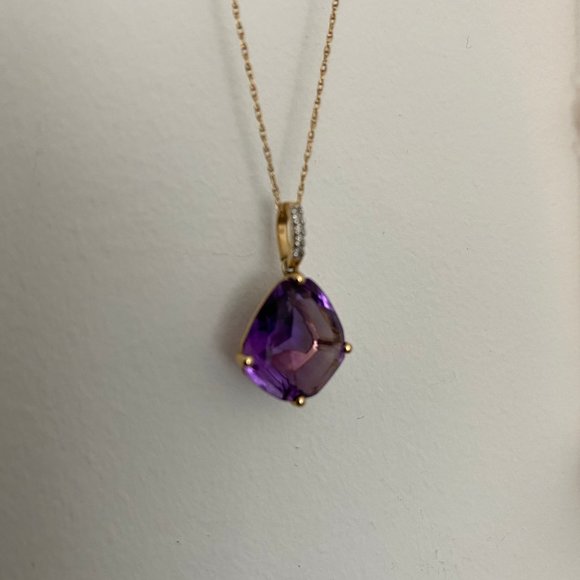 Purple 4.22 Carat Amethyst and Diamond Necklace 18" Yellow 14K Gold Chain - Picture 4 of 12